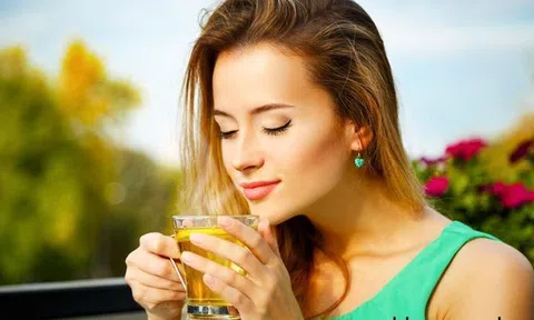 Uống trà xanh mỗi ngày níu giữ \'tuổi thanh xuân\'